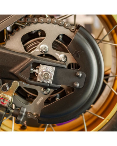 CFMOTO 700MT à partir de 2025 - Carter de chaine NOIR